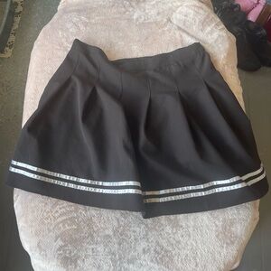 2XL Black SHEIN Skirt with White Stripe